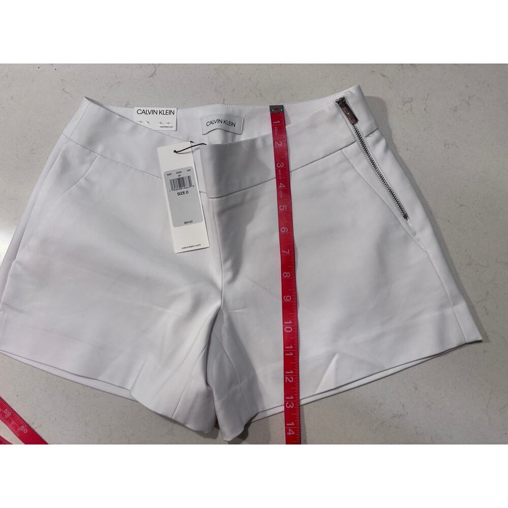 Calvin Klein | NWT Women's Mid-rise tailored design shorts Size 0 - Picture 3 of 9